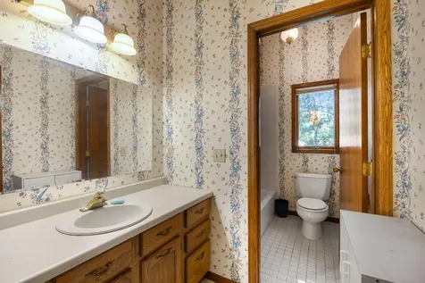 1070 Mcknight Road S Maplewood MN 55119
