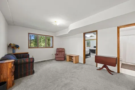 1070 Mcknight Road S Maplewood MN 55119