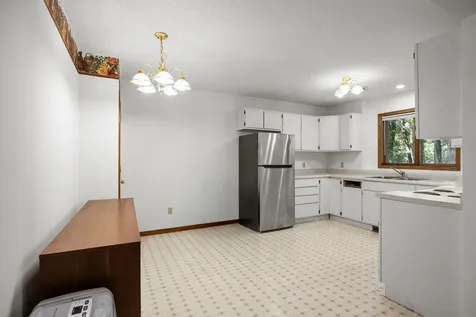1070 Mcknight Road S Maplewood MN 55119