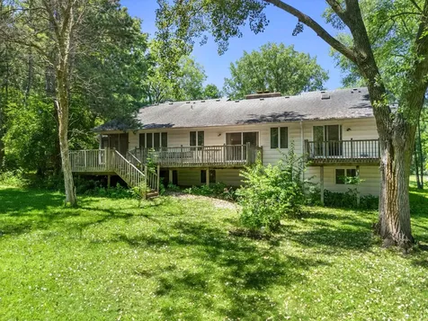 1070 Mcknight Road S Maplewood MN 55119