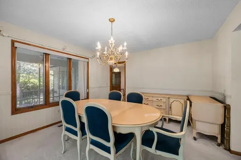 1070 Mcknight Road S Maplewood MN 55119