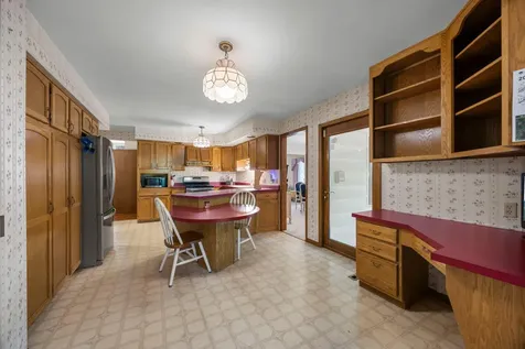 1070 Mcknight Road S Maplewood MN 55119