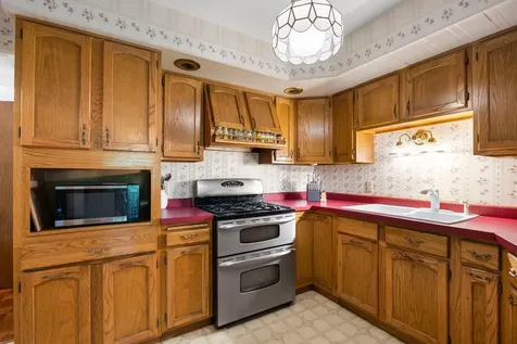 1070 Mcknight Road S Maplewood MN 55119