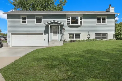 408 6th Avenue NW Dodge Center MN 55927