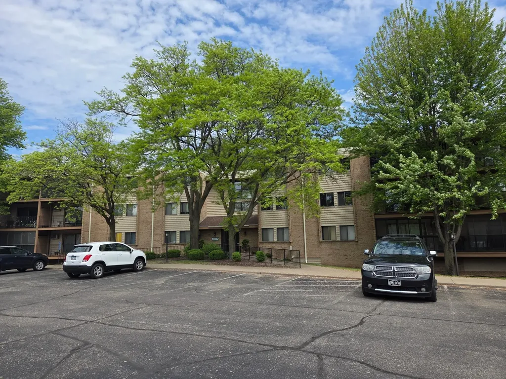 1887 Silver Bell Road Eagan MN 55122