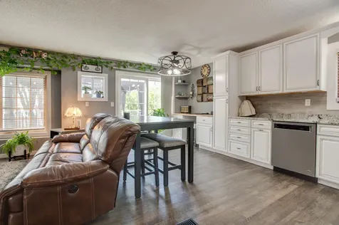 1317 35th Avenue S Moorhead MN 56560