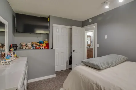 1317 35th Avenue S Moorhead MN 56560