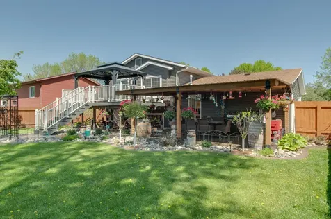 1317 35th Avenue S Moorhead MN 56560