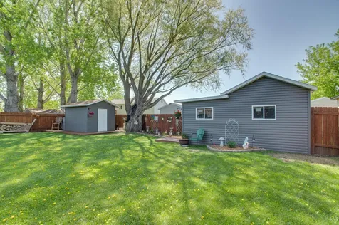 1317 35th Avenue S Moorhead MN 56560