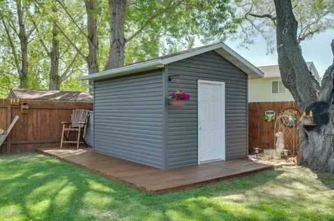 1317 35th Avenue S Moorhead MN 56560