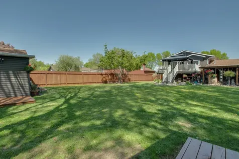 1317 35th Avenue S Moorhead MN 56560