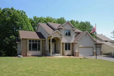 1470 N Mary Street N Maplewood MN 55119