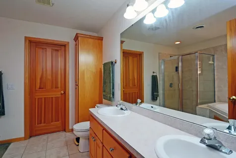1470 N Mary Street N Maplewood MN 55119