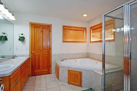 1470 N Mary Street N Maplewood MN 55119