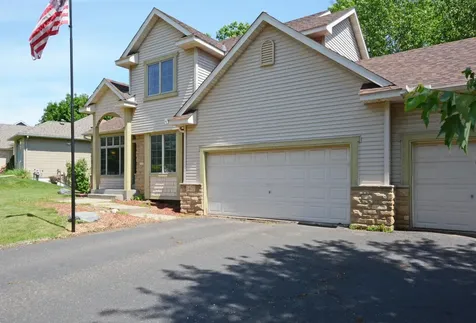 1470 N Mary Street N Maplewood MN 55119