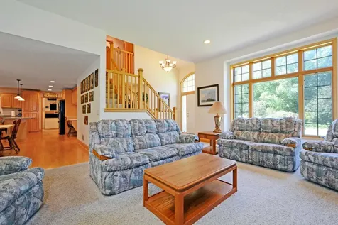1470 N Mary Street N Maplewood MN 55119