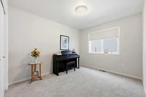 1520 67th Avenue S Fargo ND 58104