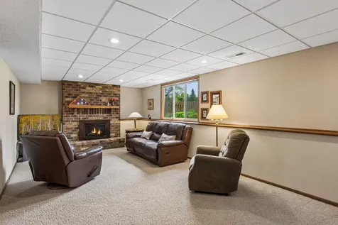 10805 99th Place N Maple Grove MN 55369