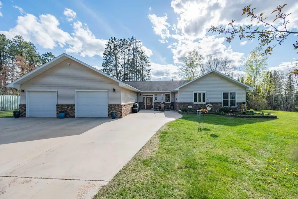 4003 Highway 5 Hibbing MN 55746