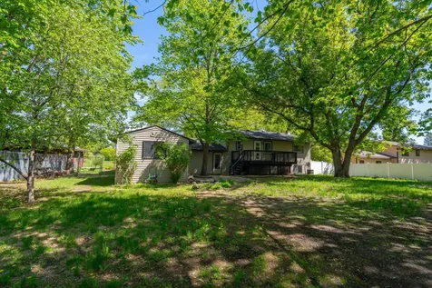 906 5th Avenue NE Little Falls MN 56345