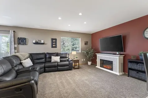 9007 Cheyanne Circle Waverly MN 55390
