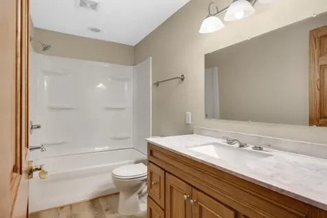 832 Bailey Street Hastings MN 55033