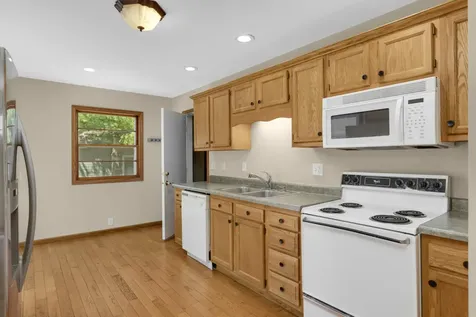 832 Bailey Street Hastings MN 55033