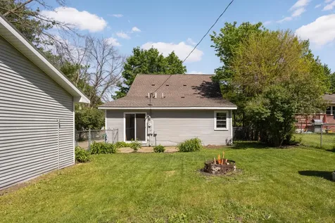 832 Bailey Street Hastings MN 55033