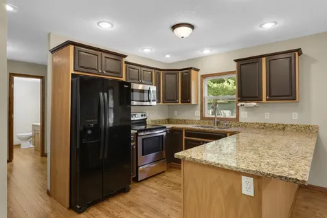 832 Bailey Street Hastings MN 55033