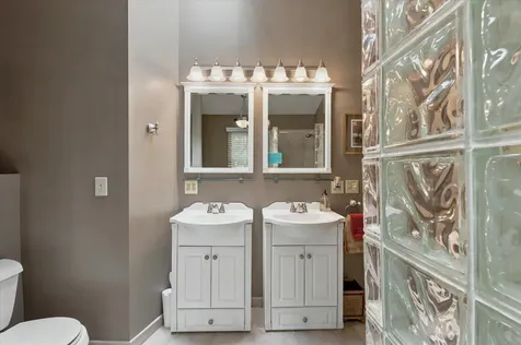 5267 Silver Maple Circle Minnetonka MN 55343