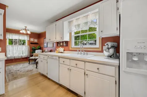 5267 Silver Maple Circle Minnetonka MN 55343