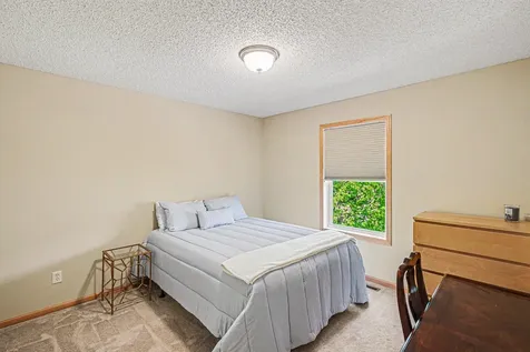 15555 Eagles Nest Way Apple Valley MN 55124