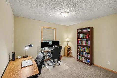 15555 Eagles Nest Way Apple Valley MN 55124