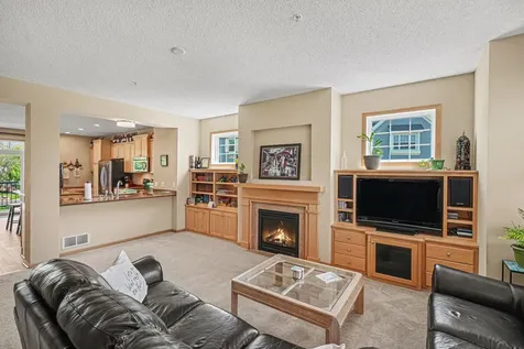 15555 Eagles Nest Way Apple Valley MN 55124