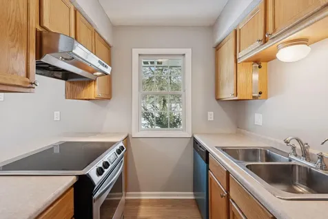 5570 & 5580 Shorewood Lane Excelsior MN 55331