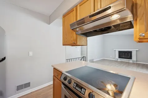 5570 & 5580 Shorewood Lane Excelsior MN 55331