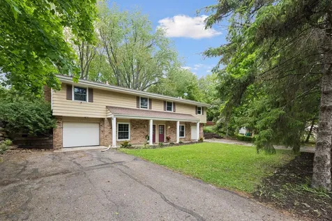 5570 & 5580 Shorewood Lane Excelsior MN 55331