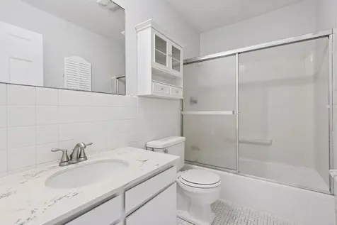 5570 & 5580 Shorewood Lane Excelsior MN 55331