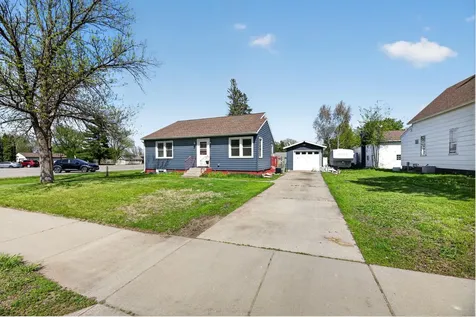 727 Ash Street S Sauk Centre MN 56378
