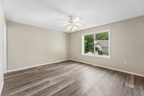 18523 Orchard Trail Lakeville MN 55044