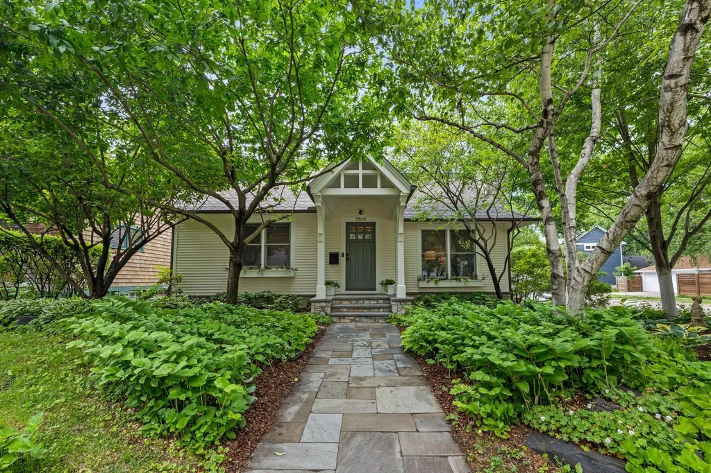 3800 Upton Avenue S Minneapolis MN 55410