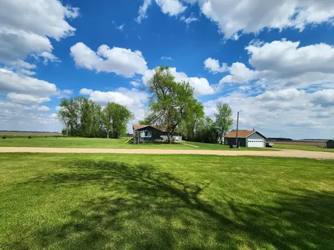 1055 141st Street Pipestone MN 56164