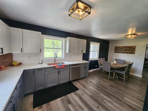 1055 141st Street Pipestone MN 56164