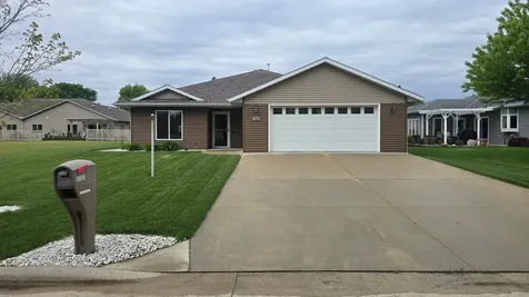 1709 Keystone Drive Albert Lea MN 56007