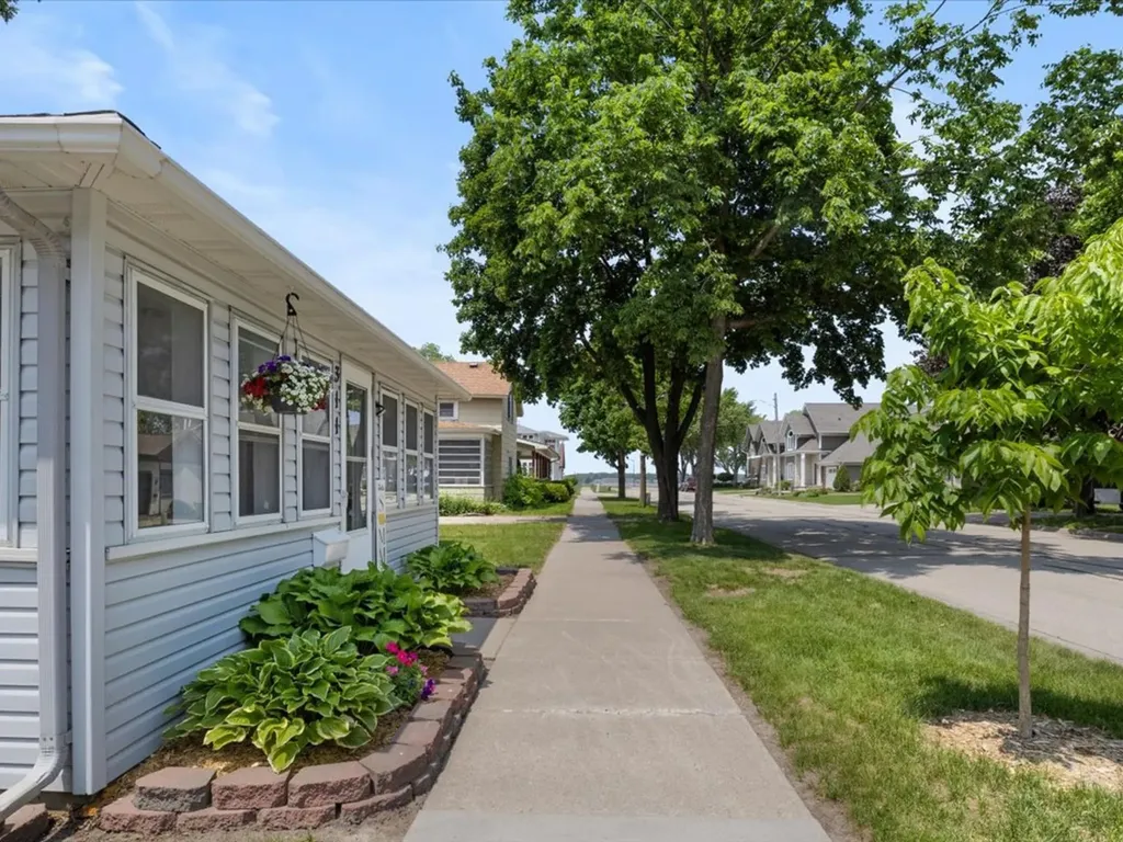 311 N Franklin Street Lake City MN 55041