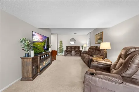 139 Ridge Way Mahtomedi MN 55115