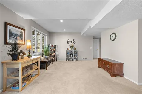 139 Ridge Way Mahtomedi MN 55115