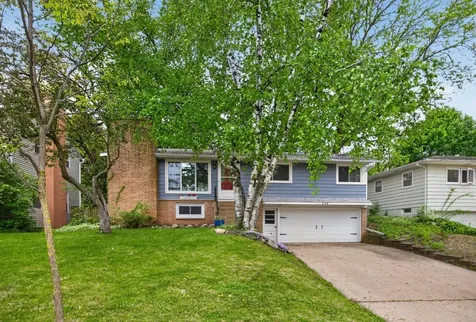 548 22nd Street NE Rochester MN 55906