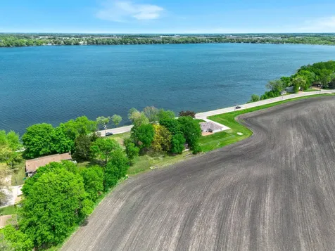 5751 County Road 6 SW Howard Lake MN 55349