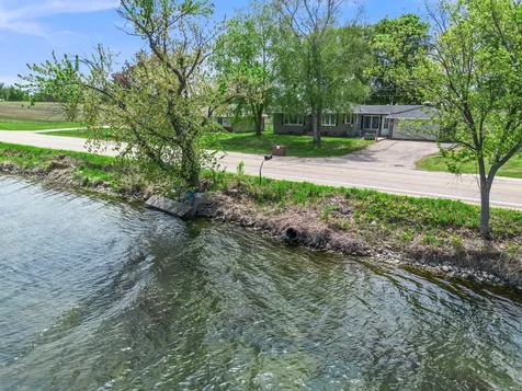 5751 County Road 6 SW Howard Lake MN 55349
